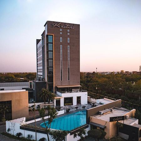 Hotel Kasturi Orchid Pāl Buitenkant foto
