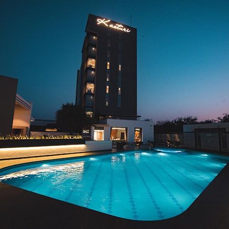 Hotel Kasturi Orchid Pāl Buitenkant foto