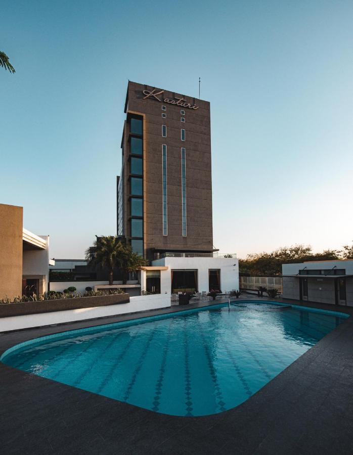Hotel Kasturi Orchid Pāl Buitenkant foto
