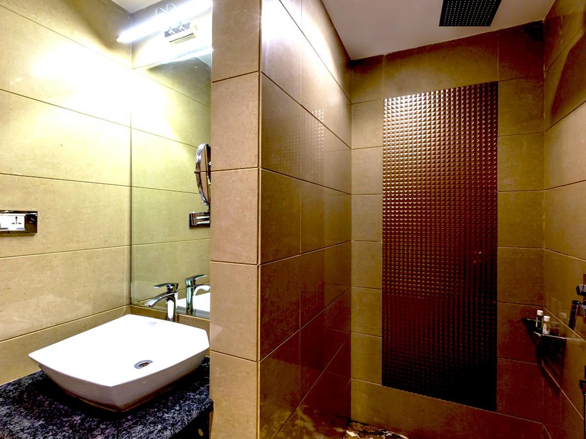 Hotel Kasturi Orchid Pāl Buitenkant foto