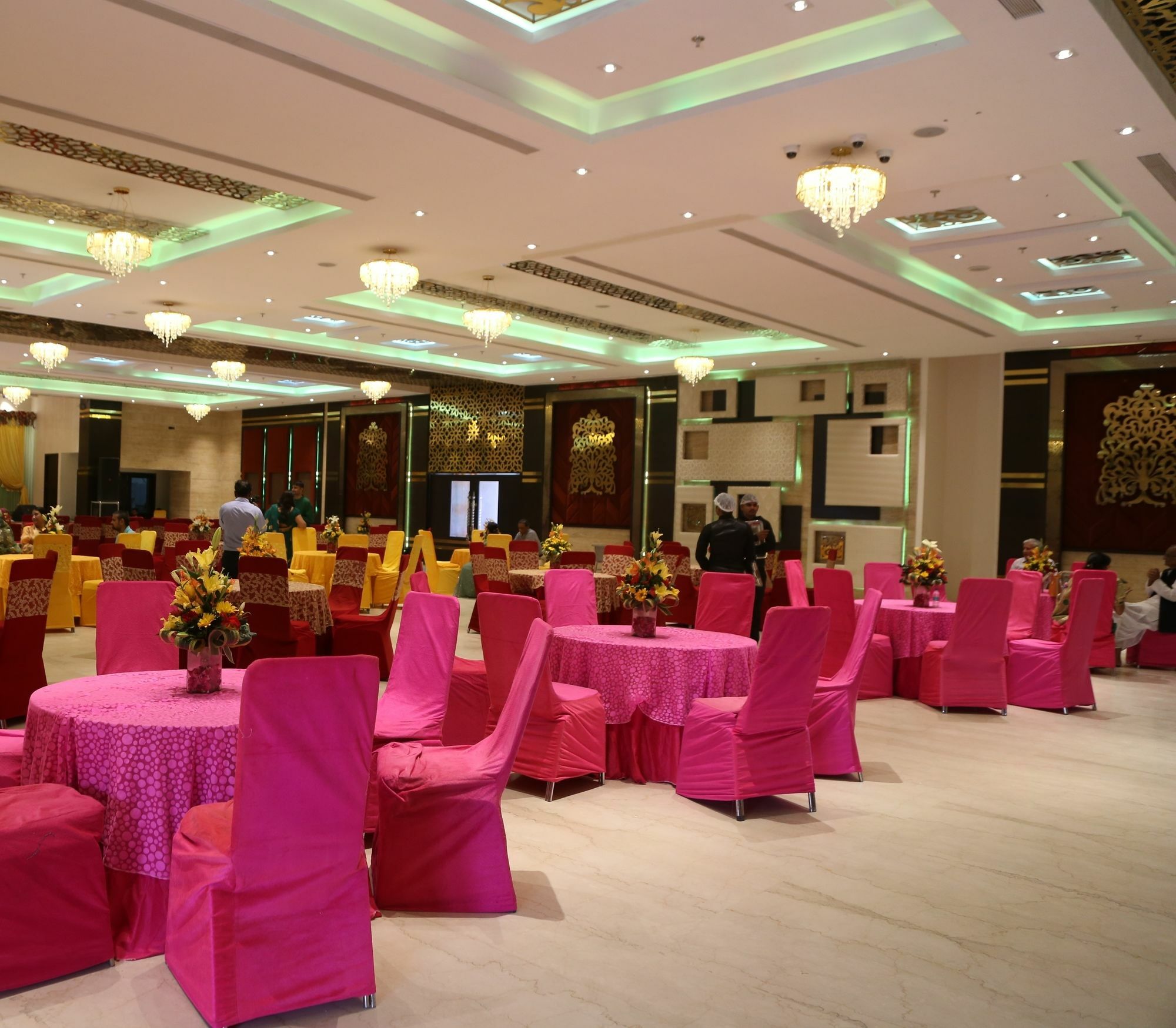 Hotel Kasturi Orchid Pāl Buitenkant foto